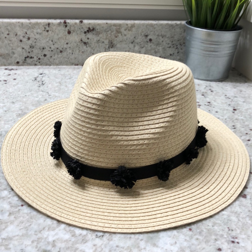Stella & Dot Harbor Versatile Hat